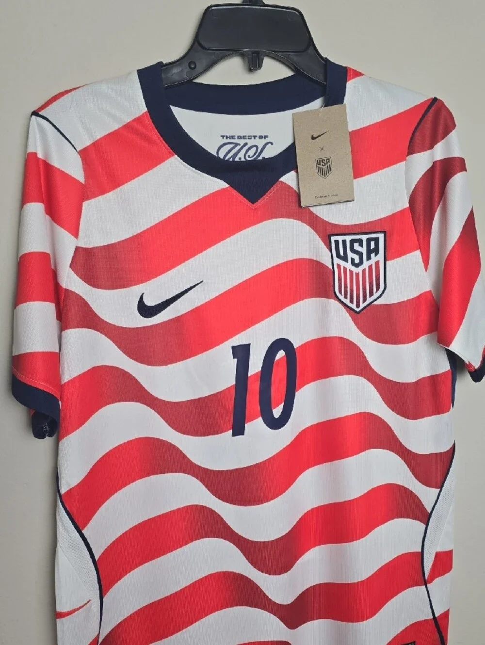 Nike Pulisic USA Red & White Wave Soccer/ Football 2026 World Cup Jersey NWT - Picture 6 of 7
